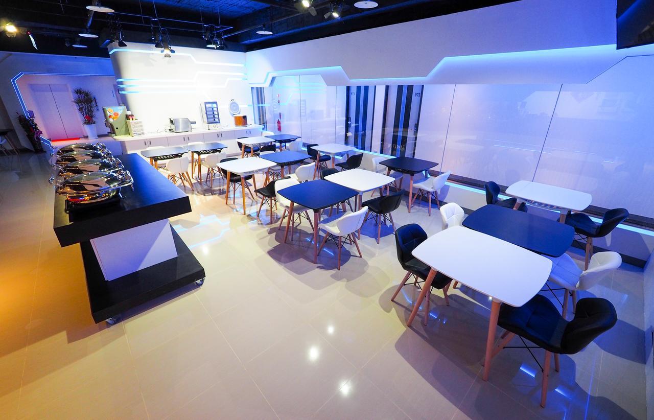 Galaxia Business Hotel Taizhong Zewnętrze zdjęcie