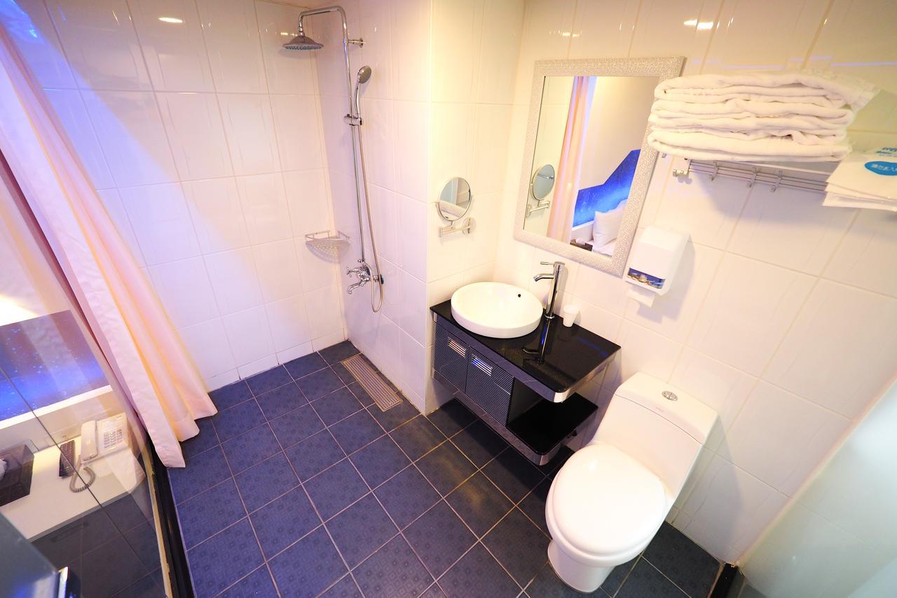 Galaxia Business Hotel Taizhong Zewnętrze zdjęcie