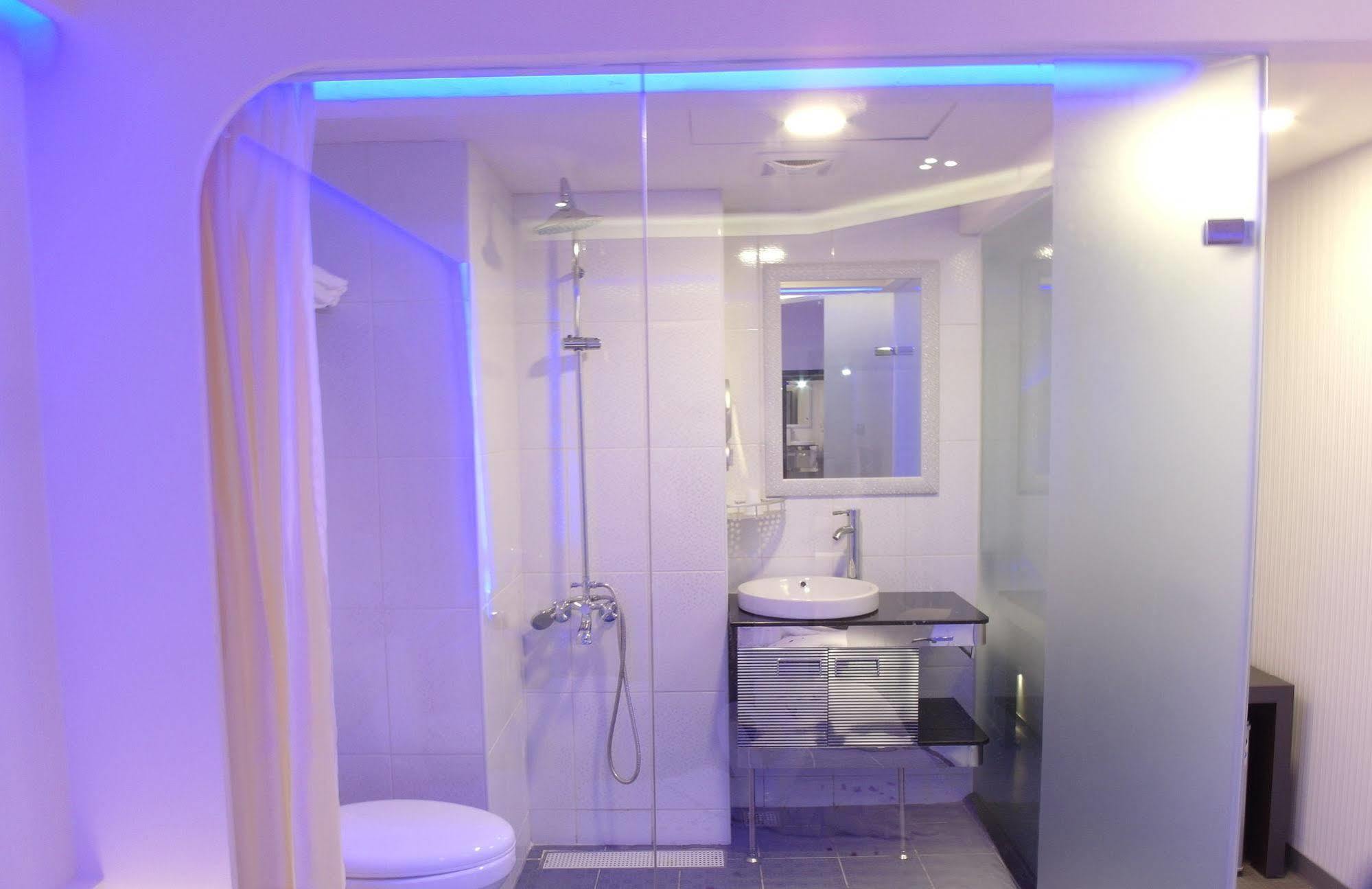 Galaxia Business Hotel Taizhong Zewnętrze zdjęcie