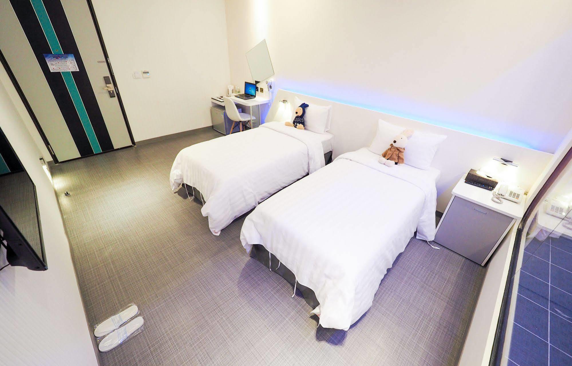 Galaxia Business Hotel Taizhong Zewnętrze zdjęcie